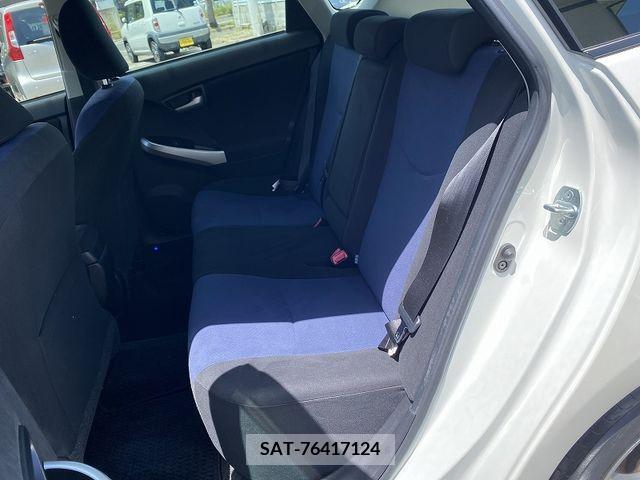 Toyota PRIUS 2014-02 281781-13