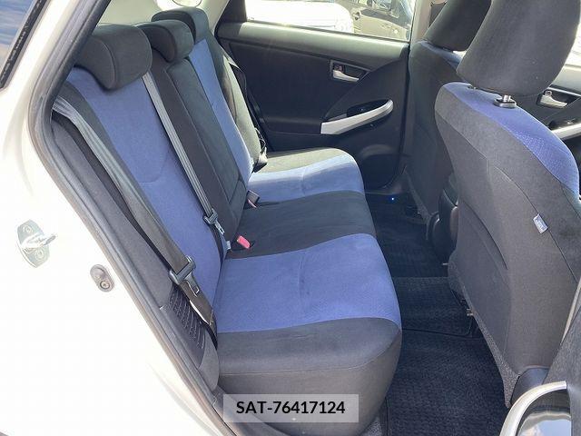 Toyota PRIUS 2014-02 281781-14