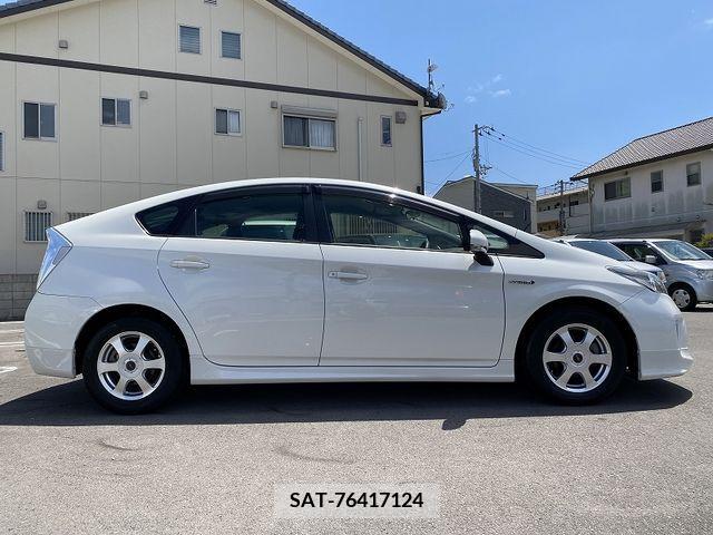 Toyota PRIUS 2014-02 281781-5