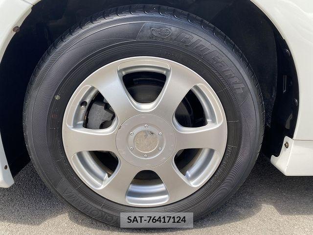 Toyota PRIUS 2014-02 281781-23