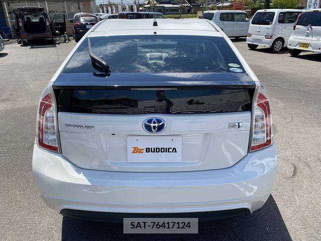 Toyota PRIUS 2014-02 281781-7