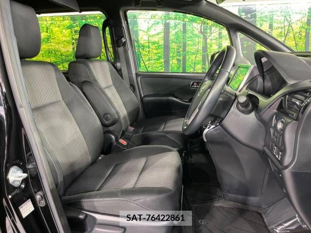 Toyota VOXY 2019-03 288862-8