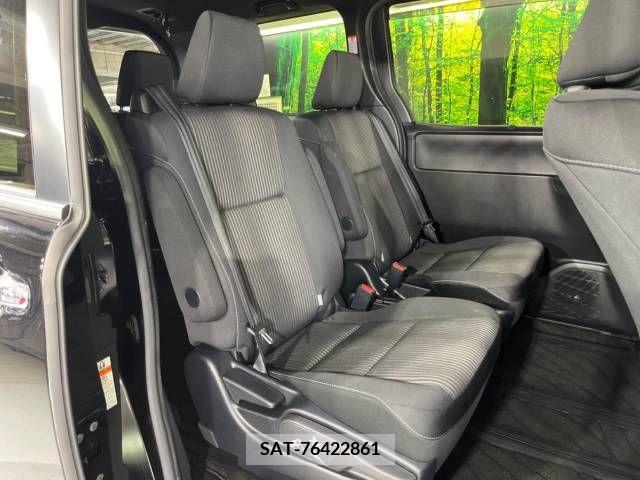 Toyota VOXY 2019-03 288862-9