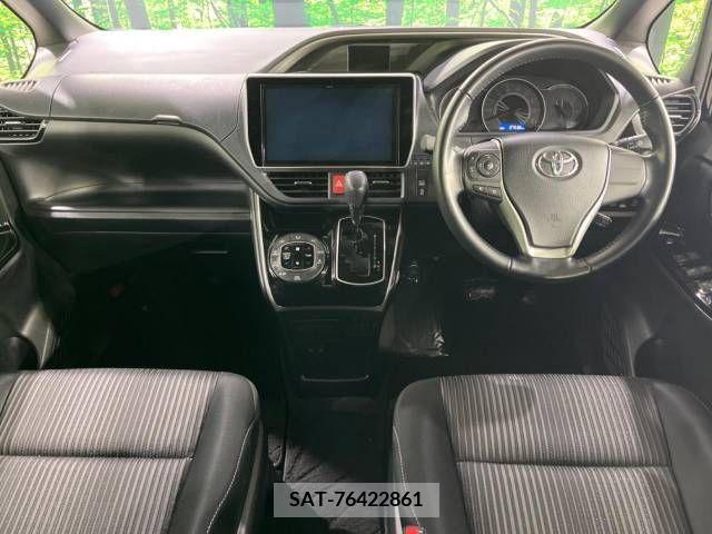 Toyota VOXY 2019-03 288862-1