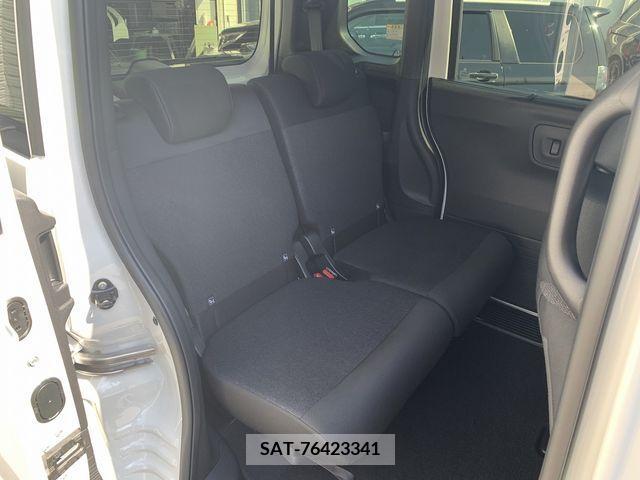 Honda N BOX CUSTOM 2023-10 220239-15