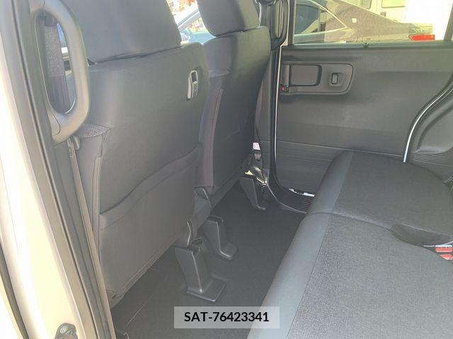 Honda N BOX CUSTOM 2023-10 220239-18