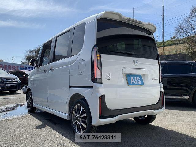 Honda N BOX CUSTOM 2023-10 220239-5