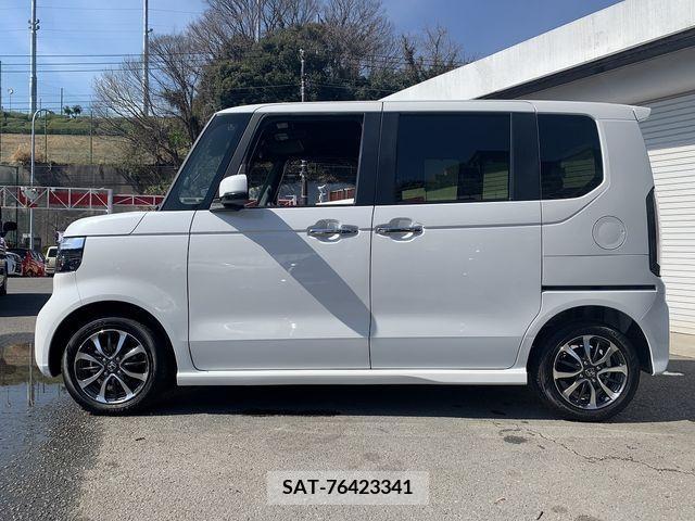Honda N BOX CUSTOM 2023-10 220239-6