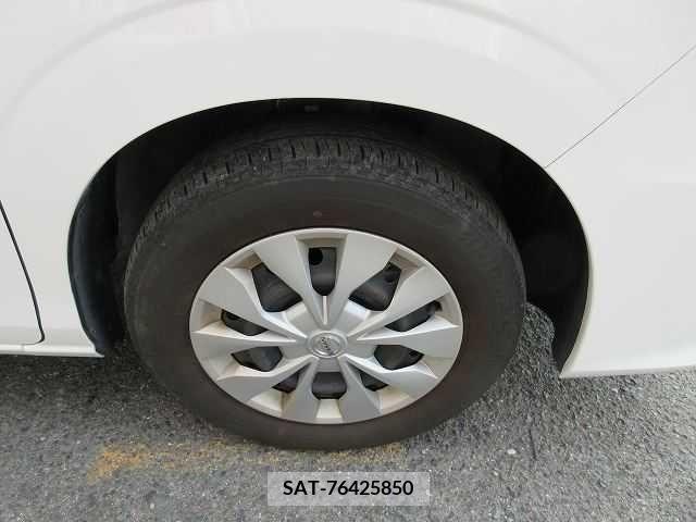 Nissan SERENA 2018-11 285260-18