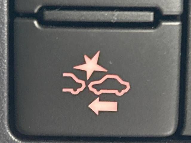 Toyota VOXY 2016-12 196585-2