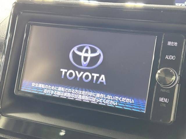 Toyota VOXY 2016-12 196585-5