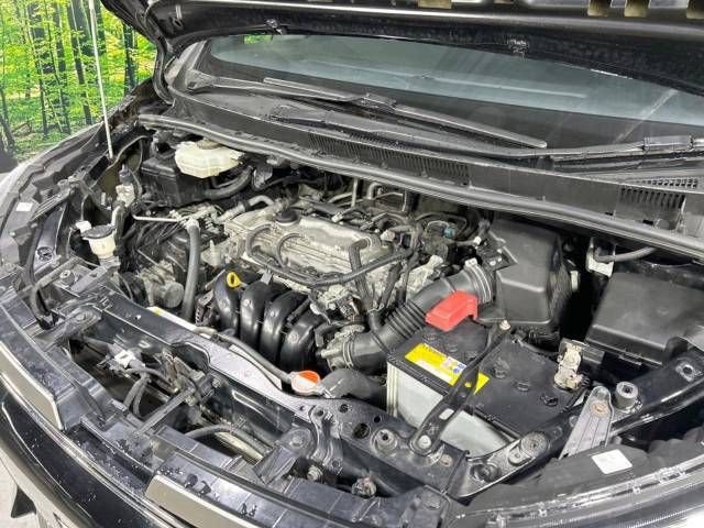 Toyota VOXY 2016-12 196585-18