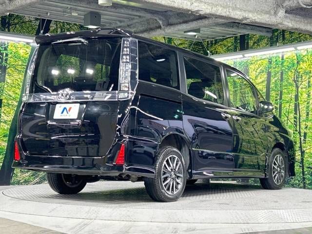 Toyota VOXY 2016-12 196585-17