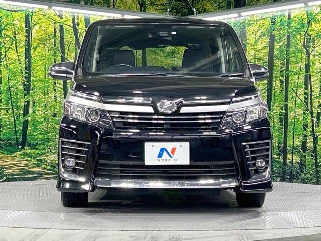 Toyota VOXY 2016-12 196585-14