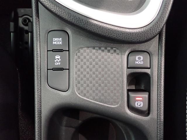 Toyota YARIS CROSS 2022-10 16331-16