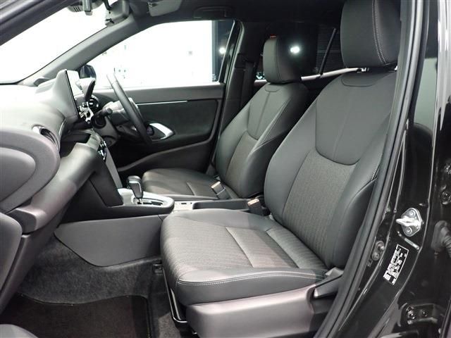Toyota YARIS CROSS 2022-10 16331-21