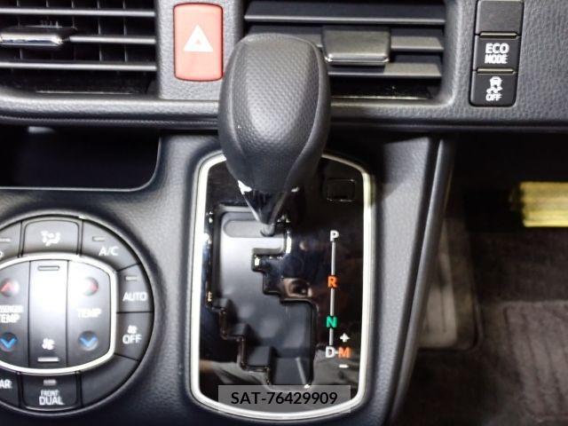 Toyota VOXY 2019-03 321606-10