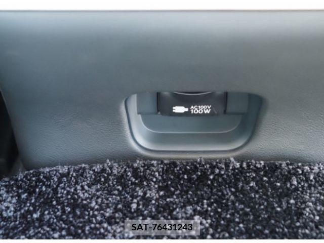Lexus LS 2021-03 203339-14