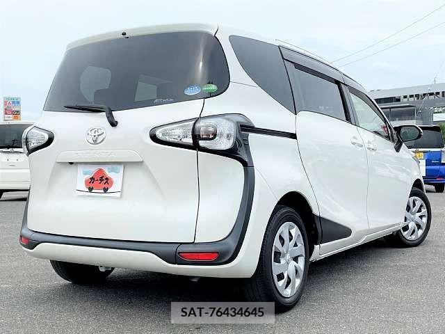 Toyota SIENTA 2017-04 298360-2