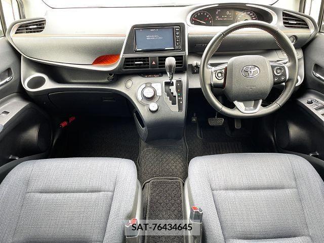 Toyota SIENTA 2017-04 298360-1