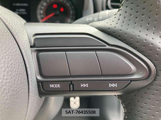 Toyota YARIS 2023-01 325595-11