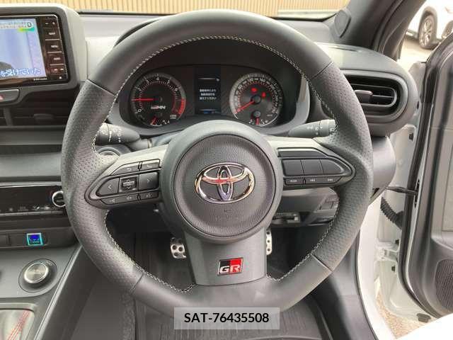 Toyota YARIS 2023-01 325595-10