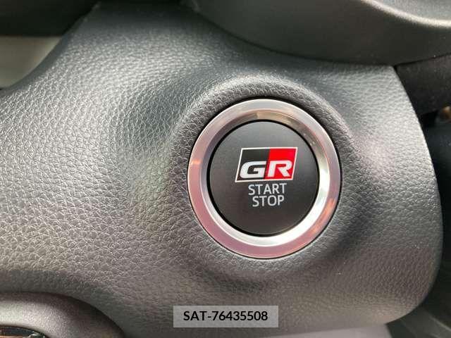 Toyota YARIS 2023-01 325595-18