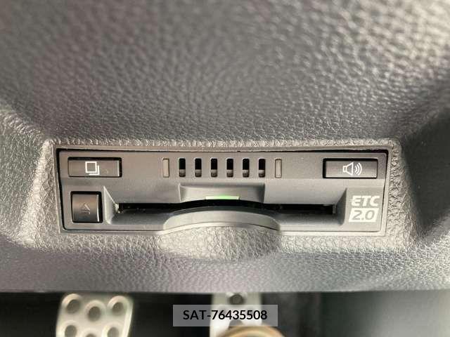 Toyota YARIS 2023-01 325595-17