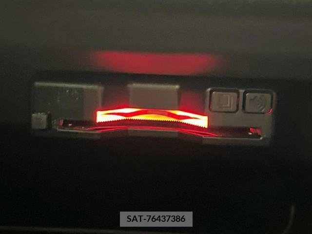 Honda N BOX CUSTOM 2022-07 223172-8
