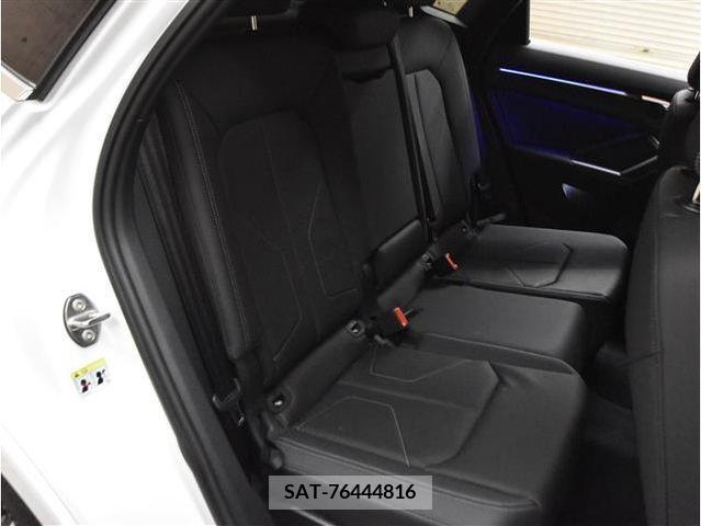 Audi Q3 2020-10 205167-5