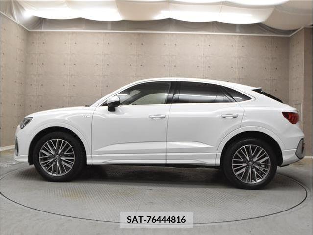 Audi Q3 2020-10 205167-10