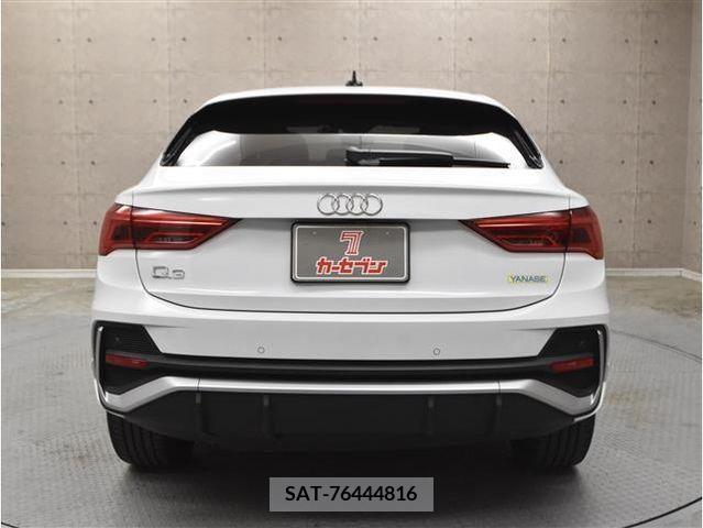 Audi Q3 2020-10 205167-11