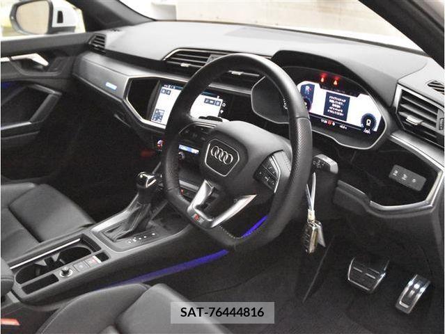 Audi Q3 2020-10 205167-14