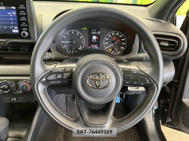 Toyota YARIS 2023-07 395381-4