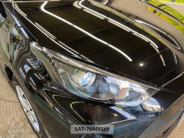 Toyota YARIS 2023-07 395381-12