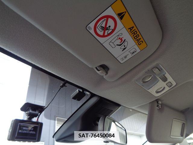 Toyota AQUA 2020-12 334726-11