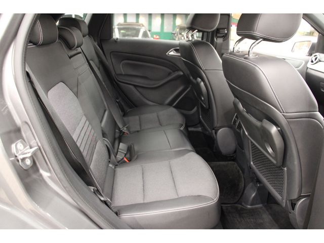 Mercedes Benz B-CLASS 2018-05 18516-20