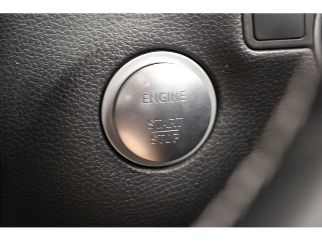 Mercedes Benz B-CLASS 2018-05 18516-13