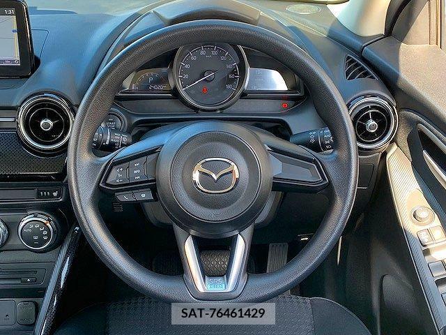 Mazda DEMIO 2017-03 214695-13