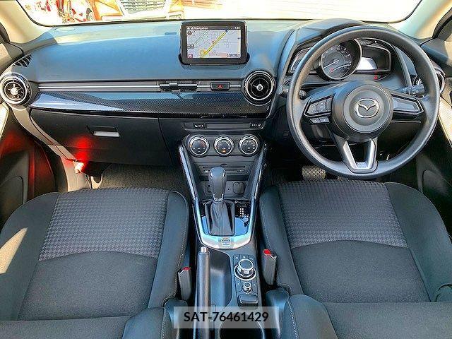 Mazda DEMIO 2017-03 214695-1