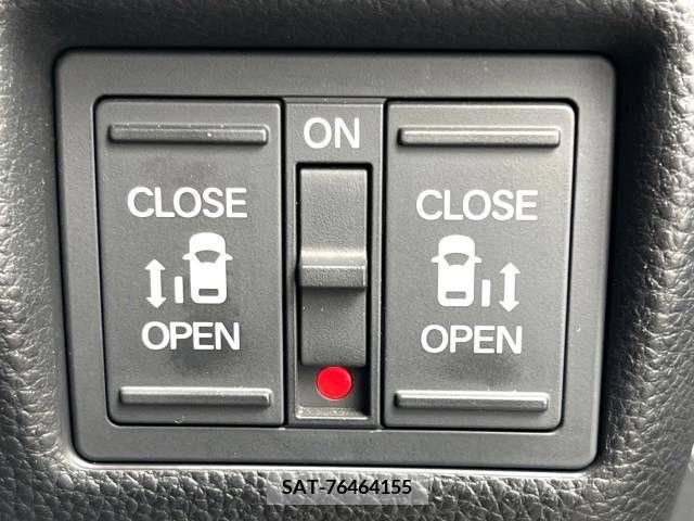 Honda N BOX CUSTOM 2018-04 307174-5