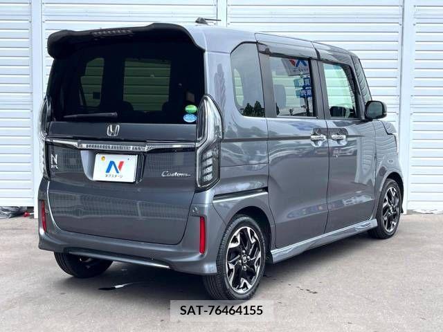 Honda N BOX CUSTOM 2018-04 307174-17