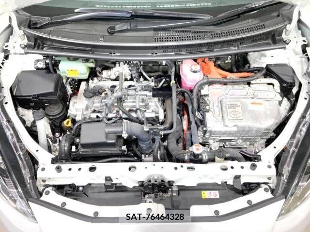 Toyota AQUA 2017-12 292426-18