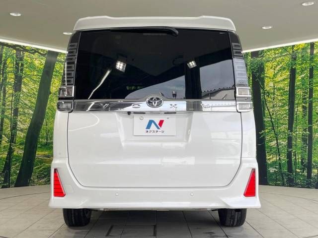 Toyota VOXY 2019-07 18426-15