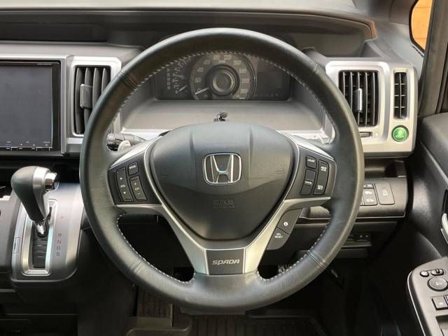 Honda e 2014-04 17248-11
