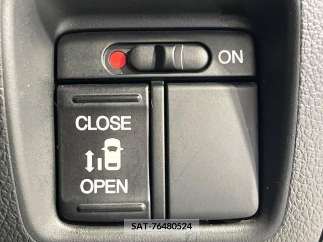 Honda N BOX CUSTOM 2017-04 279245-4