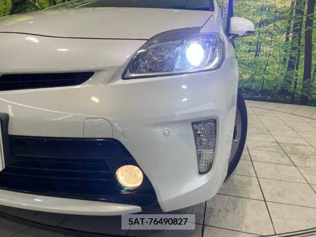 Toyota PRIUS 2012-11 328458-11