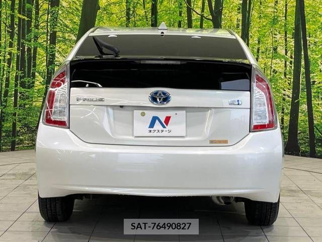 Toyota PRIUS 2012-11 328458-15
