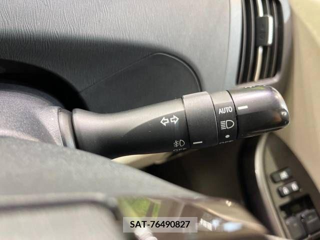 Toyota PRIUS 2012-11 328458-5