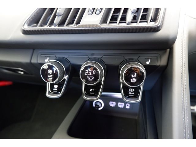 Audi R8 2022-03 2802-16